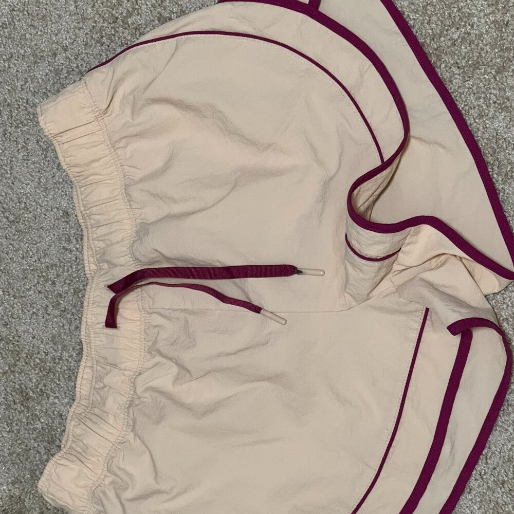 Old Navy Mid-Rise Quick Dry Exercise Shorts - Size S